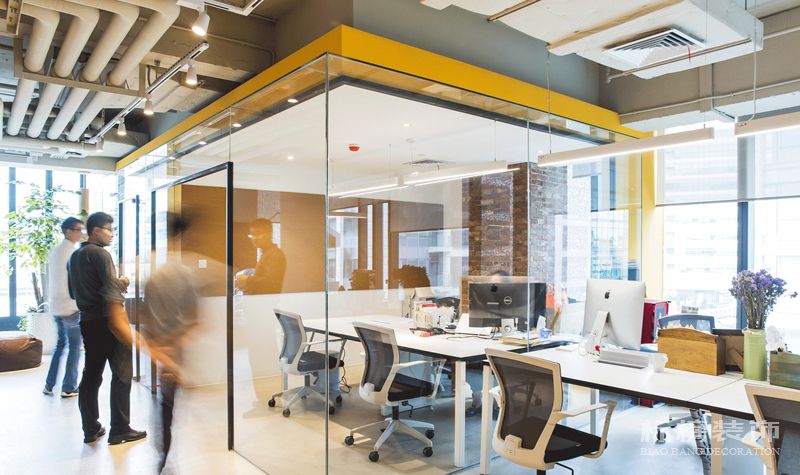 室內設計師在設計辦公室時怎么設計布置?