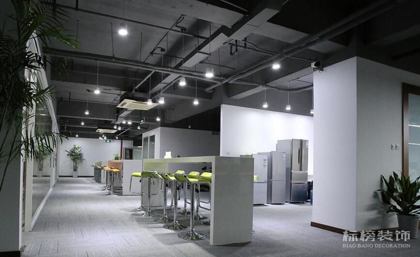 深圳龍華辦公室裝修如何打造得人心的辦公區域？