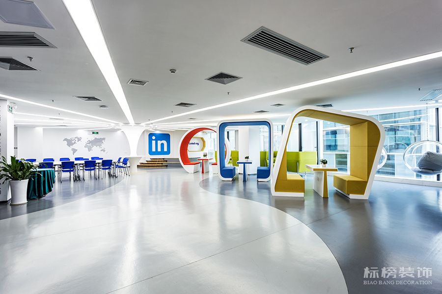 高層龍崗辦公室裝修怎么顯得有企業文化，體現公司特色